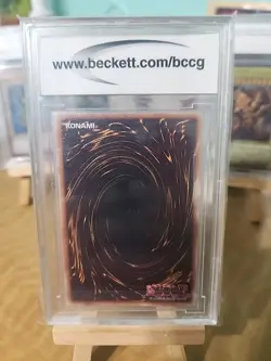 Yugioh BCCG 10 MINT Red-Eyes B. Dragon LC01-EN006 Ultra Rare Limited Edition - Image 2