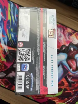 151 Pokemon ETB Elite Trainer Box Scarlet & Violet Pokemon Sealed *SMALL TEAR” - Image 5
