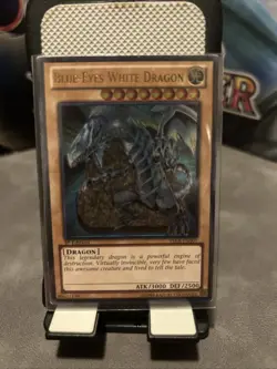 Yu-Gi-Oh! TCG Blue-Eyes White Dragon Ultimate Rare 1st Edition YSKR-EN001 - Image 1