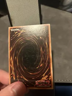 Yu-Gi-Oh! TCG Blue-Eyes White Dragon Ultimate Rare 1st Edition YSKR-EN001 - Image 4