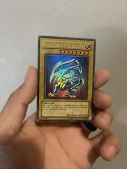 Yu-Gi-Oh Blue Eyes White Dragon SDK-001 Foil Shift Misprint - Image 3