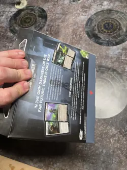 Wizards of the Coast Magic The Gathering Warhammer 40k Commander Deck 100 Cards - Image 2