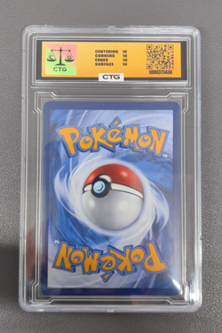 2024 Pokemon Pikachu Gold Sparky 002/004 Sword & Shield Chinese Exclusive Promo - Image 2
