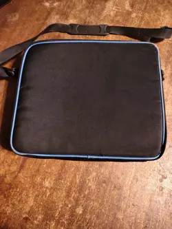 6 - Magic the Gathering Mana Flip Deck Boxes:Red,Blue,White,Black,Green,Gold - Image 3