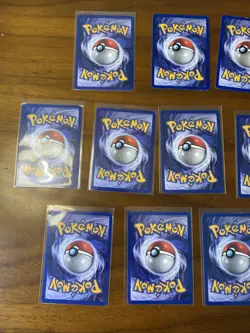 Pokemon TCG 1st Edition Jungle Lot - 22 Commons & Uncommons - LP-HP - Image 4