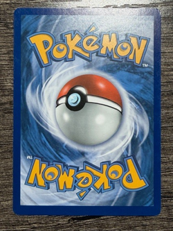 POKEMON NON HOLO FLYING PIKACHU 110/108 RARE EVOLUTIONS + NEW ARCEUS SLEEVE LP - Image 4