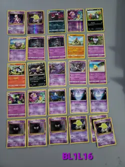 Pokemon TCG - Spooky Card Lot BL1L16 - Image 1