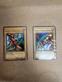 Please READ Yu-Gi-Oh! TCG Left Leg of the Forbidden One LOB-121 And Right Arm - Image 1