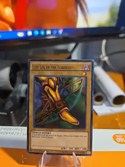 Yu-Gi-Oh! Left Leg of the Forbidden One YGLD-ENA19 Yugi's Decks 1st Ed Holo - Image 1