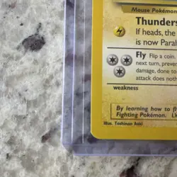 Pokemon Flying Pikachu Promo #25 Wotc 2001 - Image 4