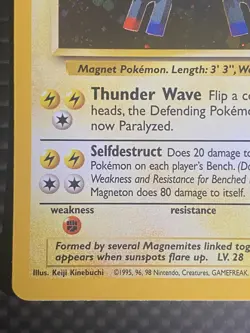 Pokemon TCG Magneton 9/130 Holo Rare SWIRL Base Set 2 - Image 4