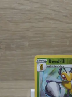 Beedrill 003/185 Reverse Holo Rare Vivid Voltage Pokemon Card - Image 2