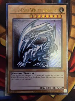 Yu-Gi-Oh! Tournament Pack Blue-Eyes White Dragon OP28-EN001 Ultimate Rare LP - Image 1