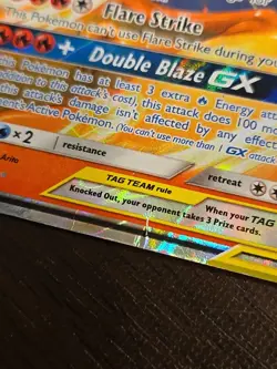 2019 Pokemon SM Unbroken Bonds Reshiram Charizard Tag Team Holo #20/214 Damaged - Image 4