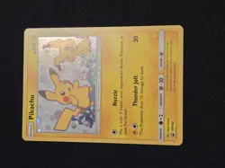 Pikachu SM162 Sun and Moon Black Star Promo Card Holo - Image 2