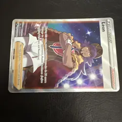 Leon 182/185 Ultra Rare Vivid Voltage Full Art Pokemon TCG Card NM - Image 3