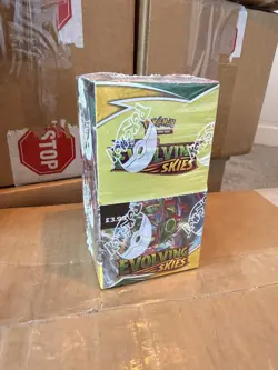 Evolving Skies Half Booster Box Sealed Pokemon TCG 18 Packs New and Sealed UK - Image 1