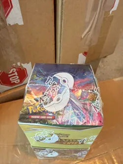Evolving Skies Half Booster Box Sealed Pokemon TCG 18 Packs New and Sealed UK - Image 3