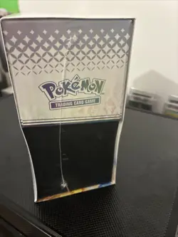 Scarlet & Violet Prismatic Evolutions Sealed Elite Trainer Box POKEMON TCG - Image 4