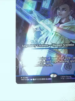 April O'Neil, Hacktivist (0282) (Showcase) Teenage Mutant Ninja Turtles Foil - Image 3