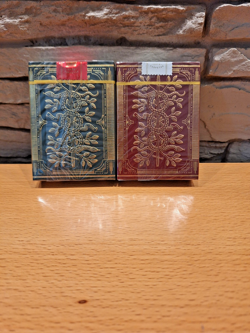 Monarchs Green V1 & Red V2 Playing Cards by Theory 11 - Image 2