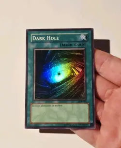 Yugioh Dark Hole LOB-052 Super Rare Vintage "Magic" LP - Image 3