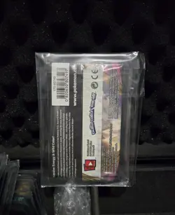 Pokemon Sword & Shield Vivid Voltage New Sealed Unweighed Booster Pack - Image 2