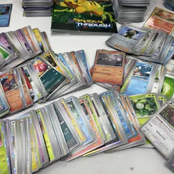 Pokemon Cards Job Lot Unsorted Bundle 750+ Cards Vintage & Modern Collectors Tin - Image 4
