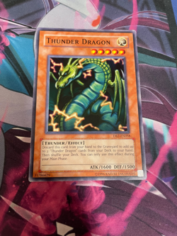 YUGIOH - THUNDER DRAGON - DB2 - COMMON - NM - Image 1