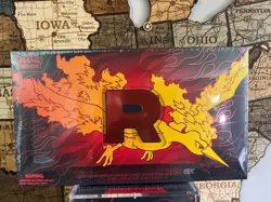 POKEMON TEAM ROCKET’S MOLTRES EX ULTRA-PREMIUM COLLECTION - Image 1
