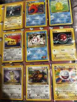 Vintage Pokemon Binder Collection 72 Cards WOTC Holos English Damaged Hp-Lp - Image 3