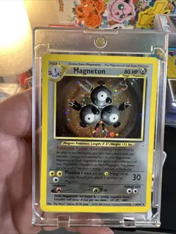 Pokemon TCG Magneton 10/64 Neo Revelation Holo - Image 1