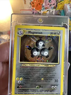Pokemon TCG Magneton 10/64 Neo Revelation Holo - Image 2