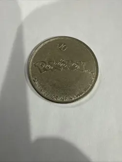 Vintage 2000 Pikachu #25 Pokemon Battle Metal Coin, Nintendo Wizards Collectible - Image 2