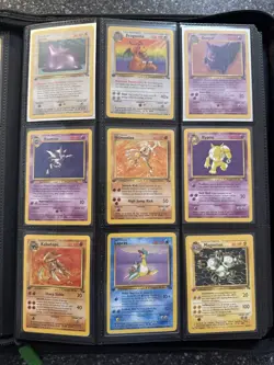 Pokemon TCG 1st Edition Fossil Master Set 63/62 Vintage WOTC Binder Included - Image 4