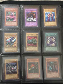 Yugioh Binder Lot MRD 1st Rares Short Prints Common’s Incomplet Binder Included - Image 2