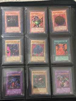 Yugioh Binder Lot MRD 1st Rares Short Prints Common’s Incomplet Binder Included - Image 5
