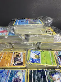 Pokemon Vintage￼ TCG 100 Card Lot Random Commons & Uncommon Mix - Image 5