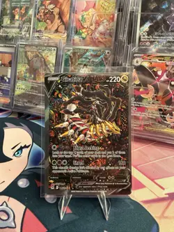 POKEMON GIRATINA V ALT ART 186/196 SWSH11 LOST ORIGIN NM - Image 1
