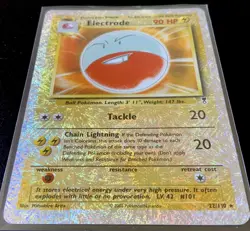 Pokemon Electrode Reverse Halo Legendary Collection 22/110 * 2002 Fireworks - Image 3