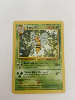Beedrill 017/102 Pokemon Base Set Regular (HP) - Image 1