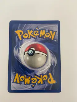 Beedrill 017/102 Pokemon Base Set Regular (HP) - Image 2