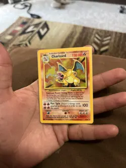 Rare Charizard Holo, Base Set card 04/102 - Pokemon , Un graded - Image 2