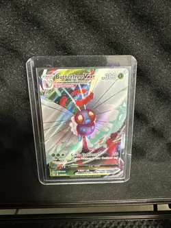 Butterfree VMAX 002/189 Darkness Ablaze Ultra Rare Holo Pokemon Card NM C01 - Image 1