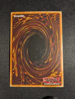 Yugioh - Number C39: Utopia Ray Victory JOTL-EN048 Unlimited Super LP - Image 2