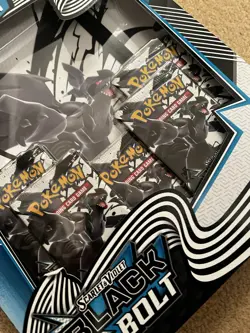 Pokemon TCG Scarlet & Violet Black Bolt Binder Collection *NEW & SEALED* - Image 2