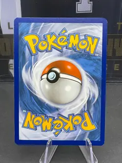 Pokemon TCG Pikachu 005/025 Ultra Rare Sword Shield 25th Anniversary Full Art - Image 2