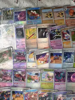 Pokemon Prismatic Evolutions 100 Card Pokeball Lot Bulk NM Eeveelutions #1 - Image 5