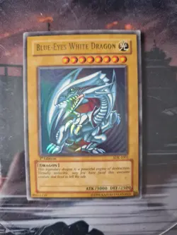 Yugioh Blue Eyes White Dragon SDK E001 1st.Editon Ultra Rare - Image 1