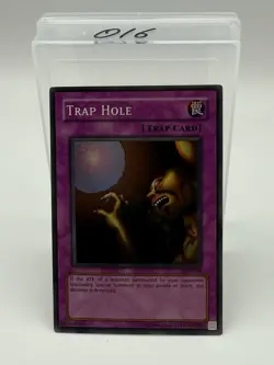 Yu-Gi-Oh! TCG Trap Hole Legend of Blue Eyes White Dragon LOB-058 Unlimited Super - Image 1